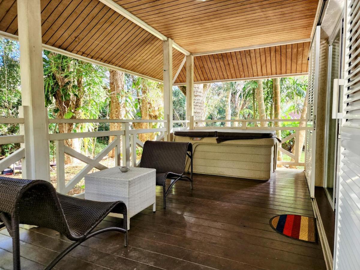 Evasion Bungalow D'Antan Spa Sarraméa Extérieur photo